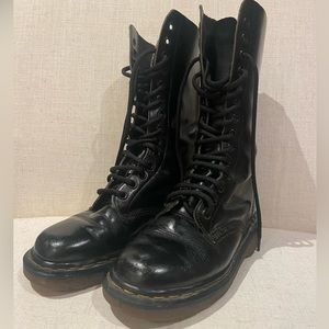Vintage 90’s Doc martens Tall boots 14-Eyelet - Womens size 5.5/6